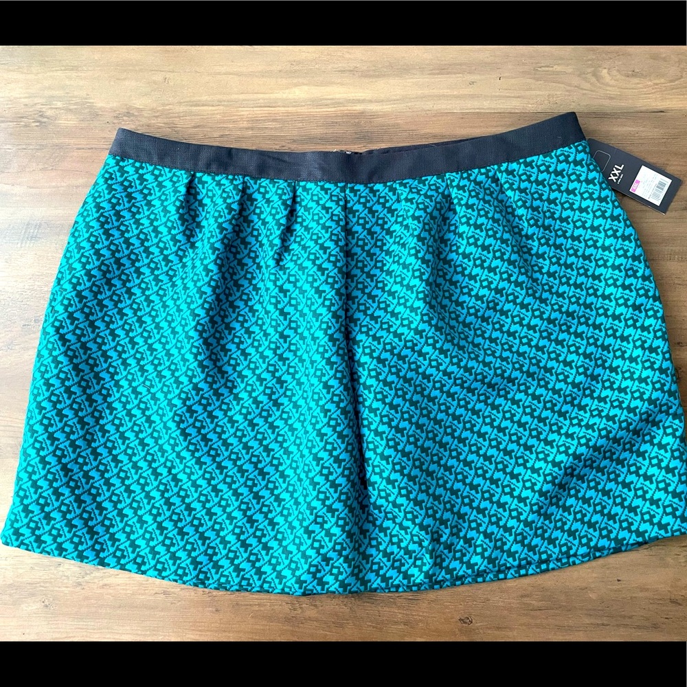 Super cute plus size Target Mossimo Turquoise Skirt